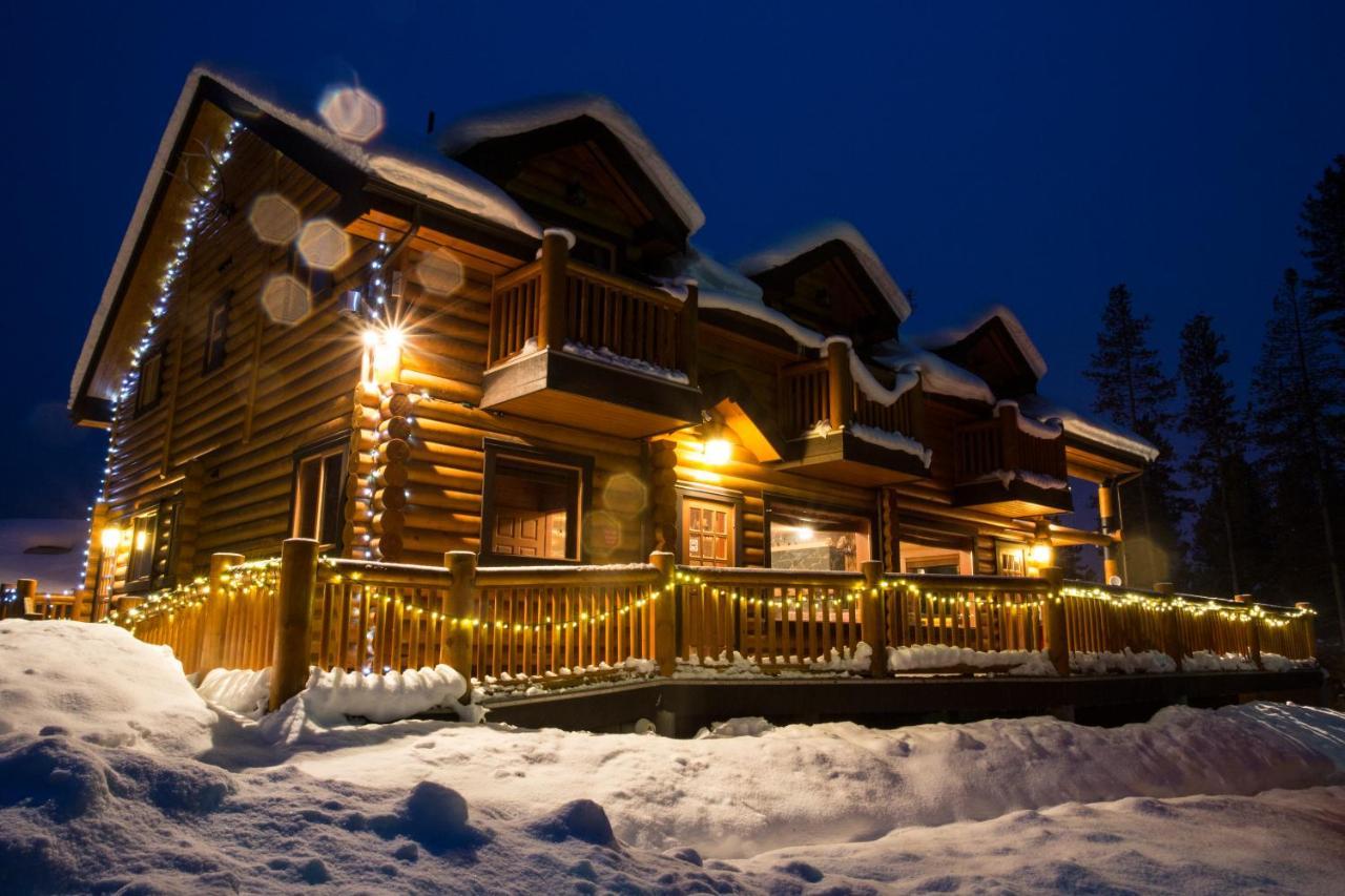 Castle Mountain Chalets Villa Екстериор снимка