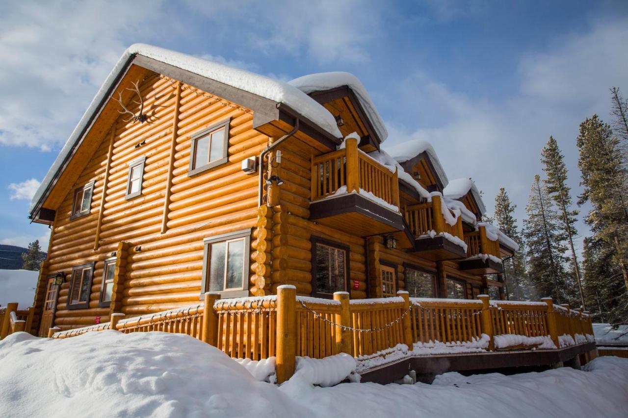 Castle Mountain Chalets Villa Екстериор снимка