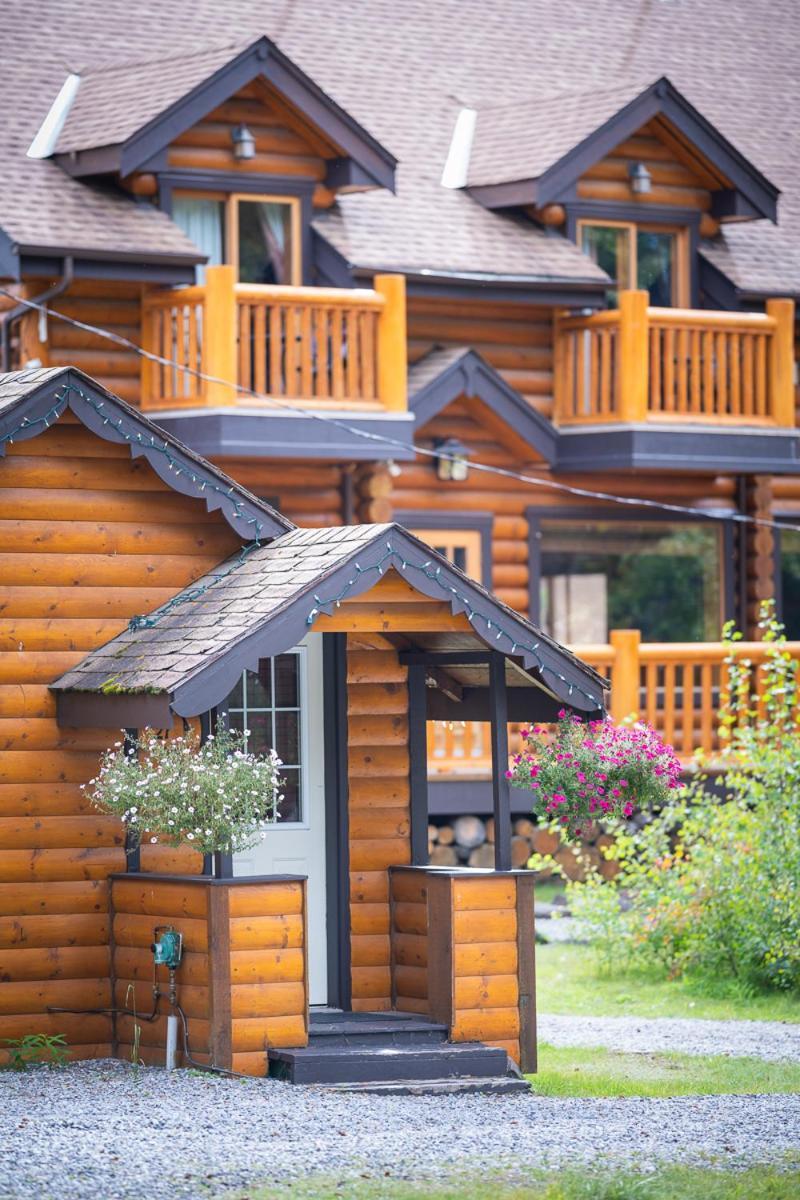 Castle Mountain Chalets Villa Екстериор снимка